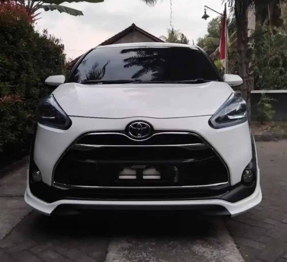Sienta Q 2017 Km 80 Rb