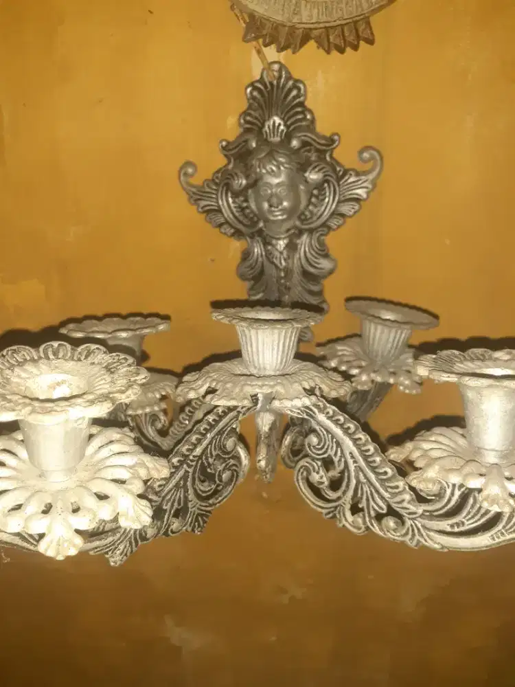 Tempat lilin antik aluminium
