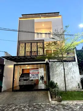 Rumah Minimalis Modern 4 Lt - Taman Pegangsaan Indah - Kelapa Gading