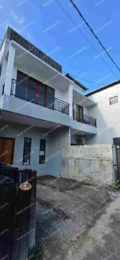 DIJUAL RUMAH 2,5LANTAI JIMBARAN