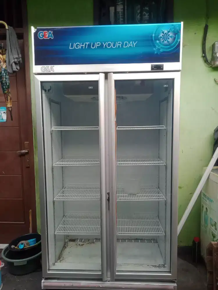 Showcase GEA 2 pintu 600 Liter