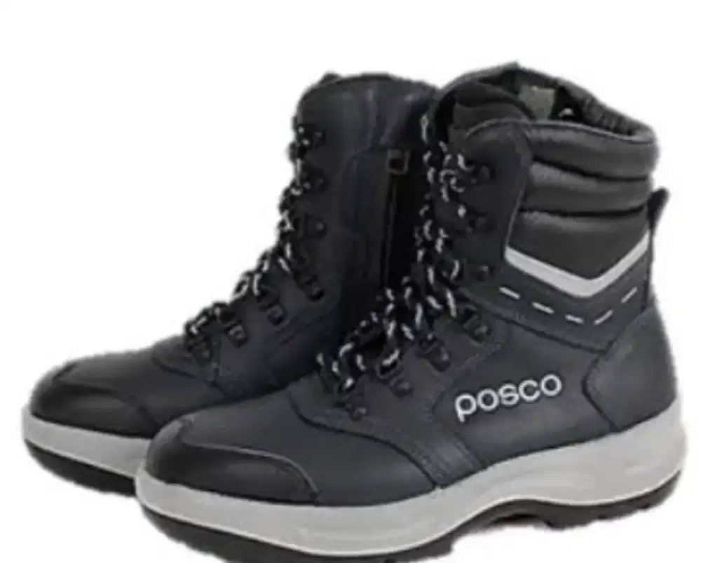 Sepatu safety merk Rocky
