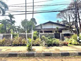 Dijual Rumah Strategis  di Kayu Putih Selatan Jakarta Timur