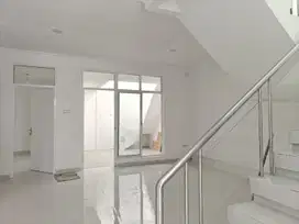 A188 Jual Rumah Cluster Full Renovasi di Komplek Modernland Tangerang