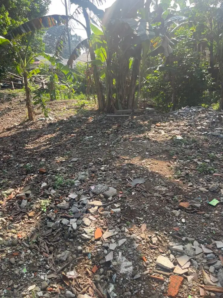 Terima buangan puing dan tanah