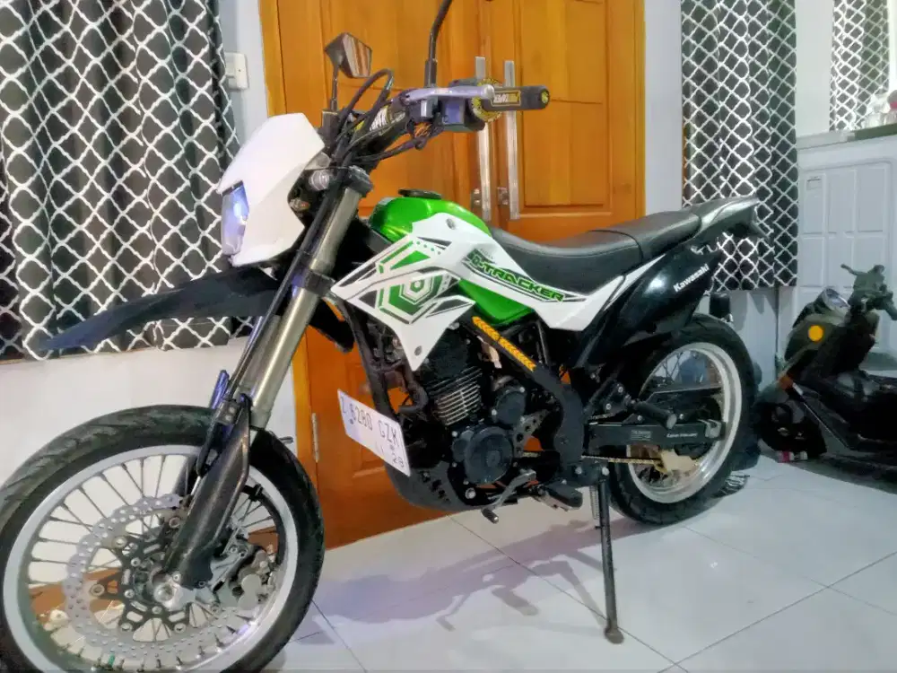 D track 2018 mesin orian plat garut
