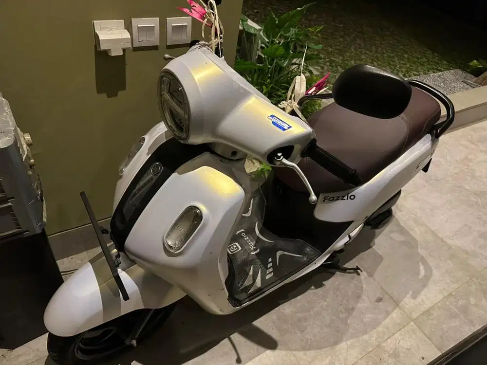 Yamaha Fazzio Lux Putih Mutiara