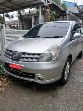 Nissan Grand Livina 2007