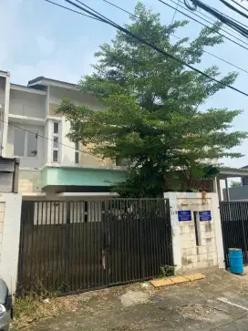 Rumah Jurangmangu Barat
