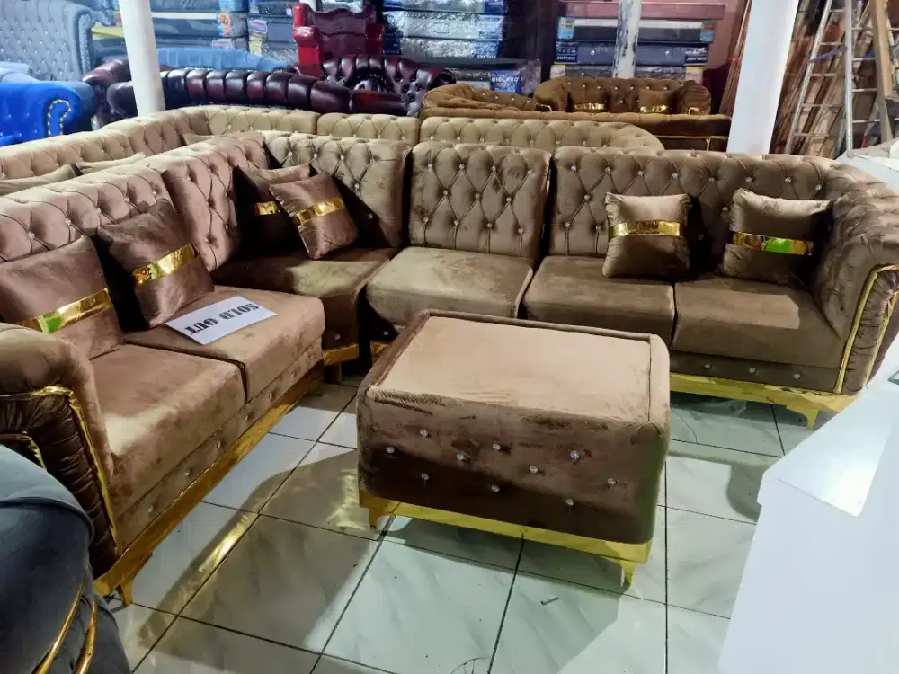 Jasa servis sofa