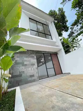 RUMAH MEWAH TANAH LUAS DI JATIASIH BEKASI