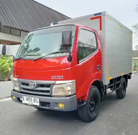 TOYOTA DYNA ENGKEL SHORT BOX 2013