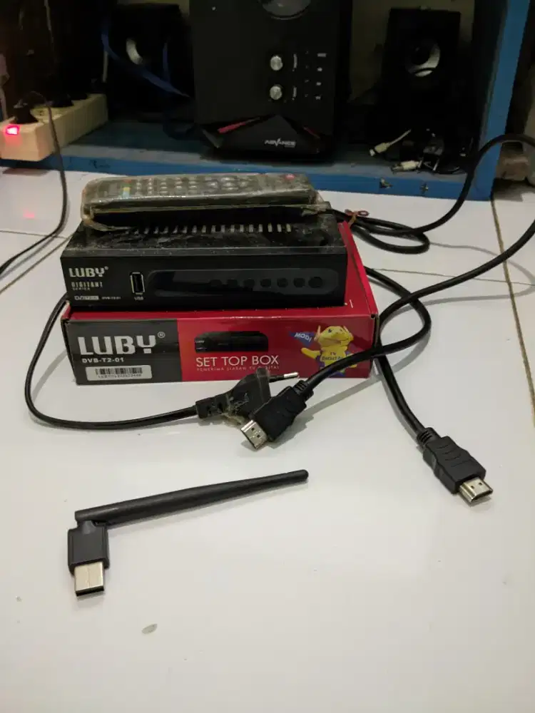 STB LUBY + WIFI RECEIVER