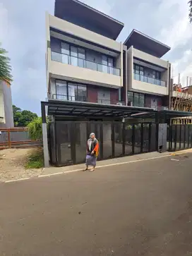 Rumah Dijual Jagakarsa. Jalan 2 Mobil, UNIT Baru & READY