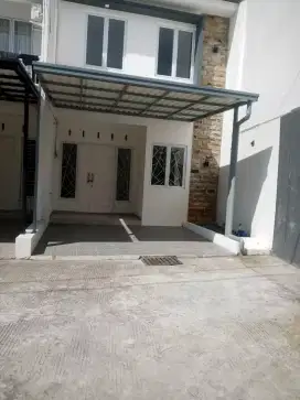 Di Jual Rumah 2 lantai