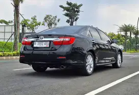 2014 Toyota Camry 2.5 V A/T