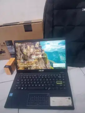 Laptop Asus fulshet duss