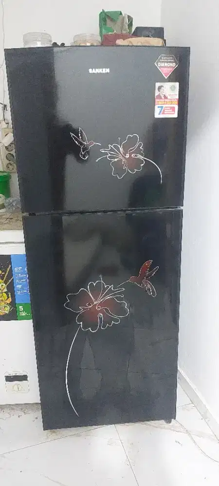 Kulkas 2 pintu sentul
