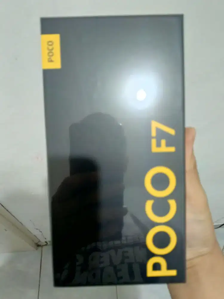 Poco f7 new 12/512 white