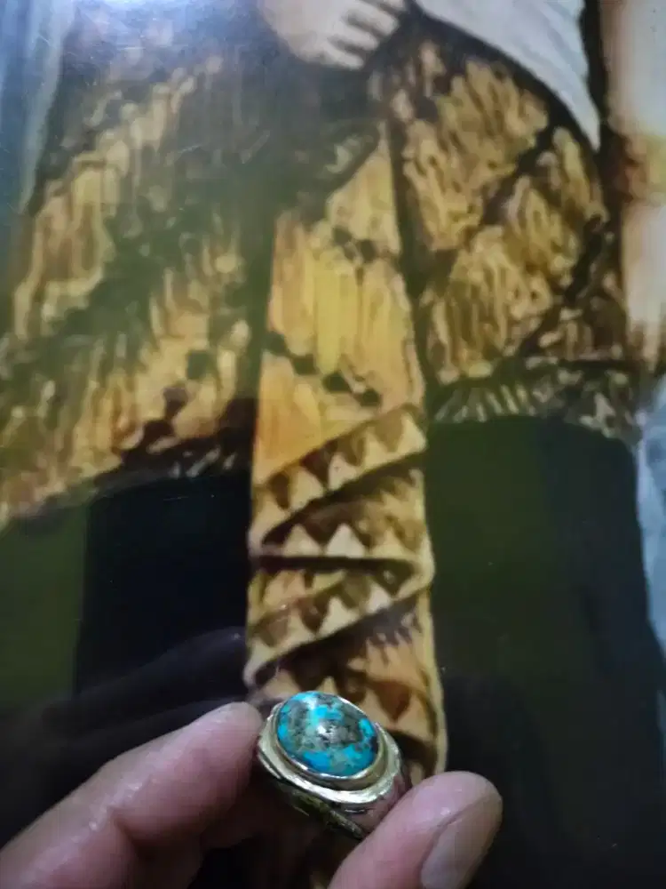 Batu Pirus Persia Lawas