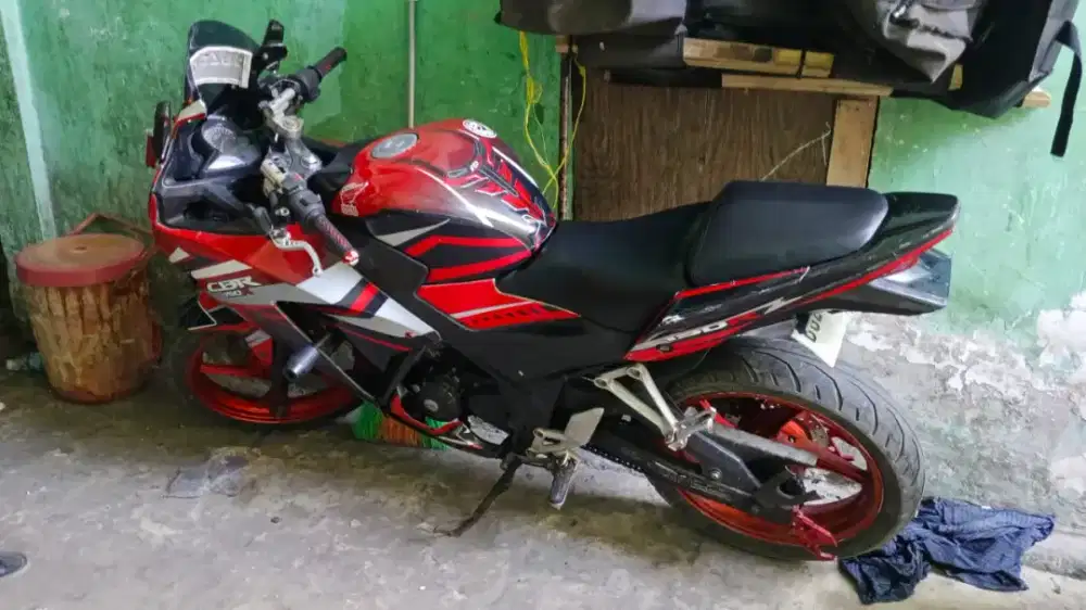 JUAL MOTOR HONDA CBR 150 R 2014