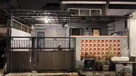 Rumah Bagus di Cluster Pesona Ciledug Tangerang