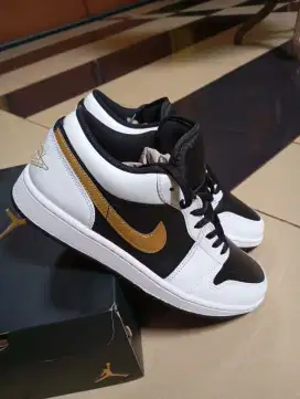 Nike air jordan 1 low new original