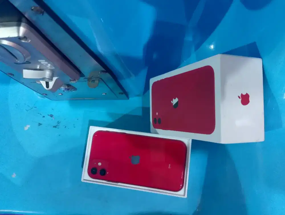 Iphone 11 128gb tertata mulus