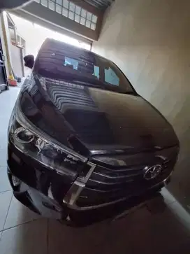Innova 2.0 V Luxury Bensin-MT