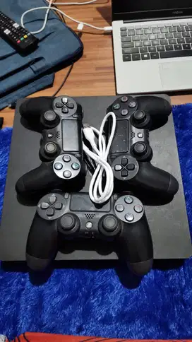 DIJUAL PS4 ORI 500GB SIAP TEMPUR
