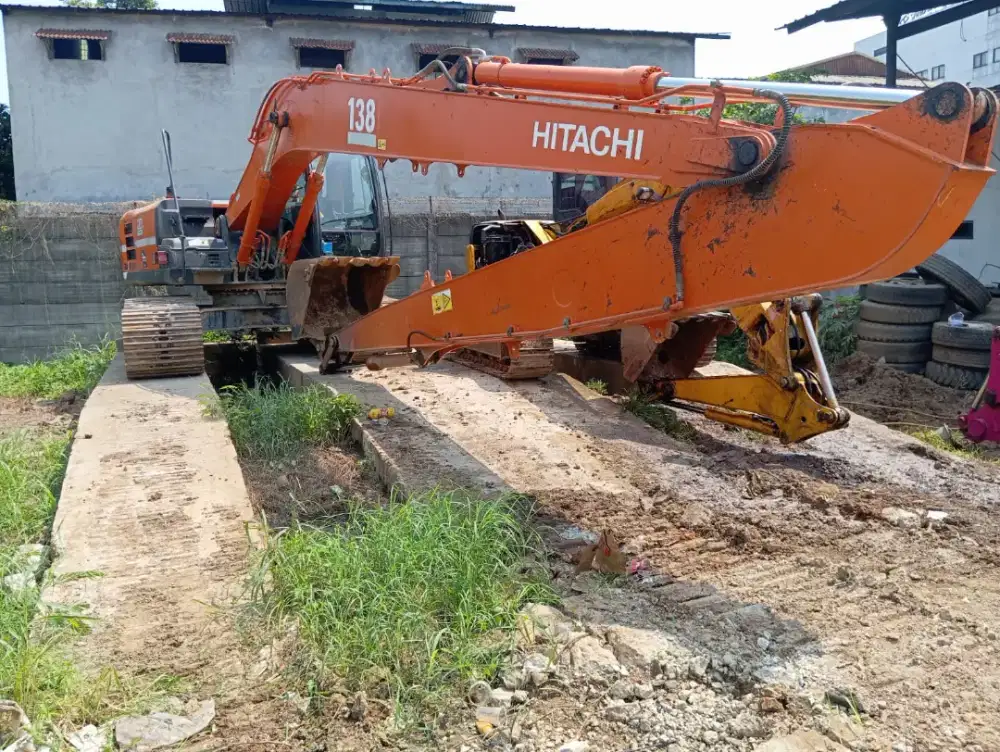 Dijual Beko Hitachi Zaxis ZX210LC-5G Excavator Long Arm Harga DP