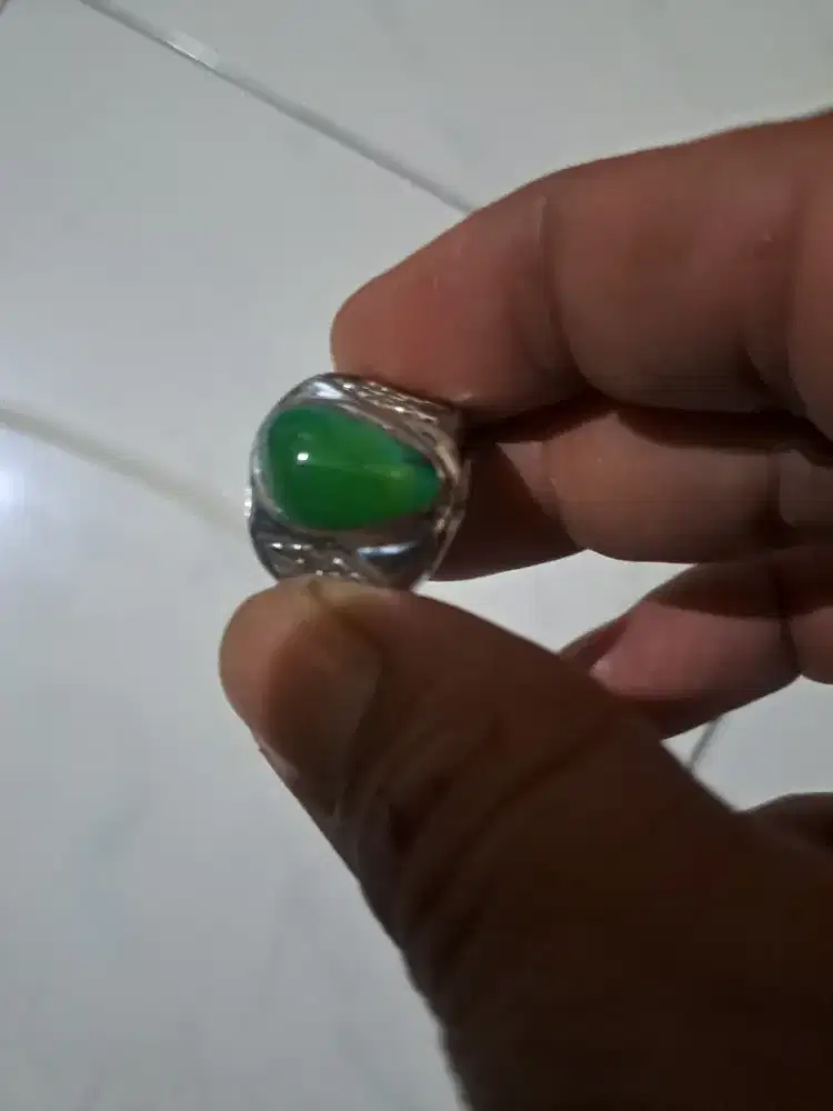 Cincin batu bacan