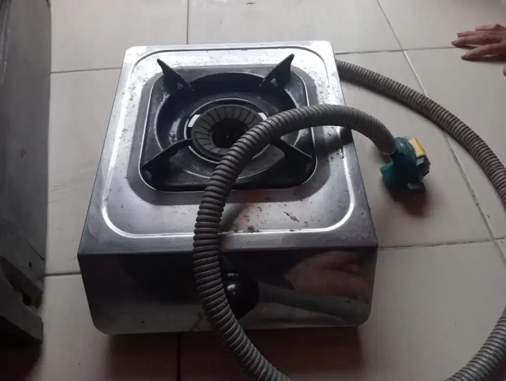 kompor bekas satu tungku