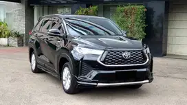 [ LOW KM ] Toyota Innova Zenix V Hybrid 2.0 Modelista AT 2022/2023