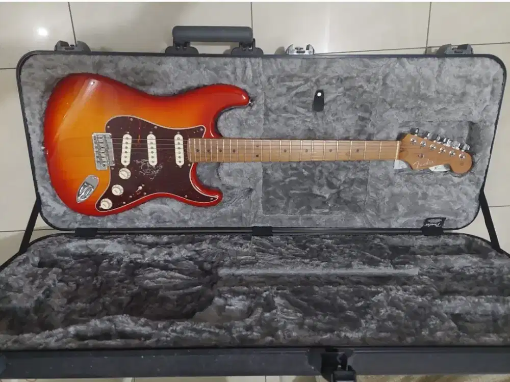 Fender Ash Stratocaster Aged Cherry Burst Ash 2019