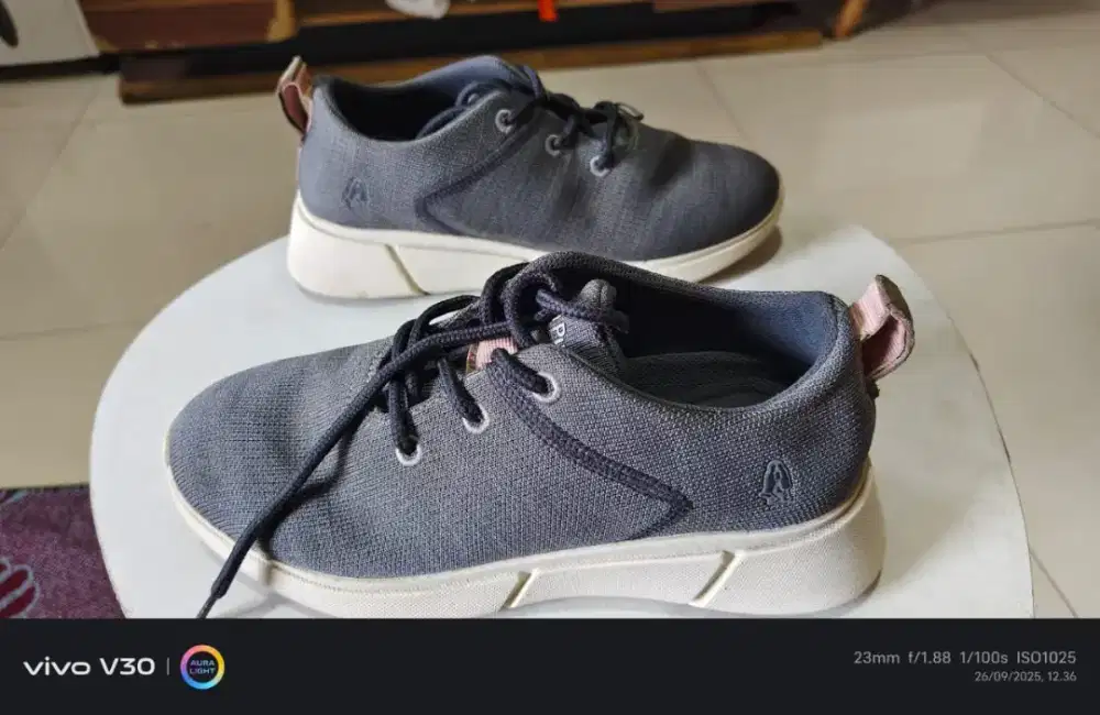 Sepatu hush puppies original