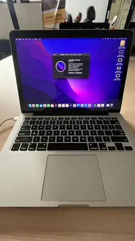 Macbook Pro 2015 i7 3.1 Ghz (Spec Tertinggi) RAM 16 GB SSD 256 GB