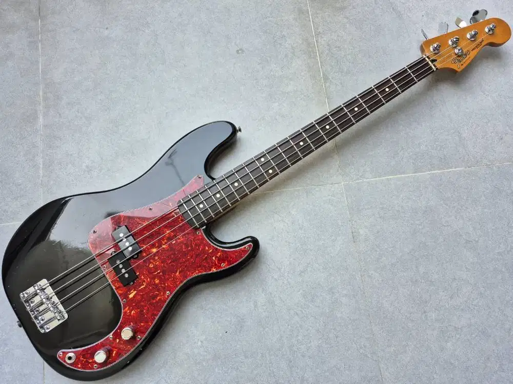 bass Fender Standard Precision Bass / P-bass Mexico 1999 full upgrade