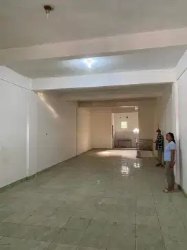 Disewakan Ruko 3 Lantai G Walk Citraland 90m² 160jt/Tahun