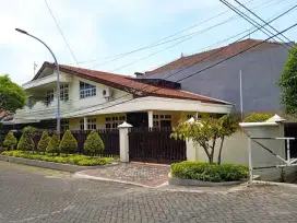 Dijual Rumah 350m² Ketintang Baru Surabaya Dekat Royal Plaza 5,9M