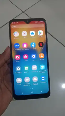 Samsung a20. Ram 3/32.jaringan 4g.minus pmkaian