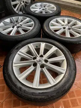 Velg Camry Hybrid R17 Lexus Harier Crown Alphard Voxy Innova Crv Juke