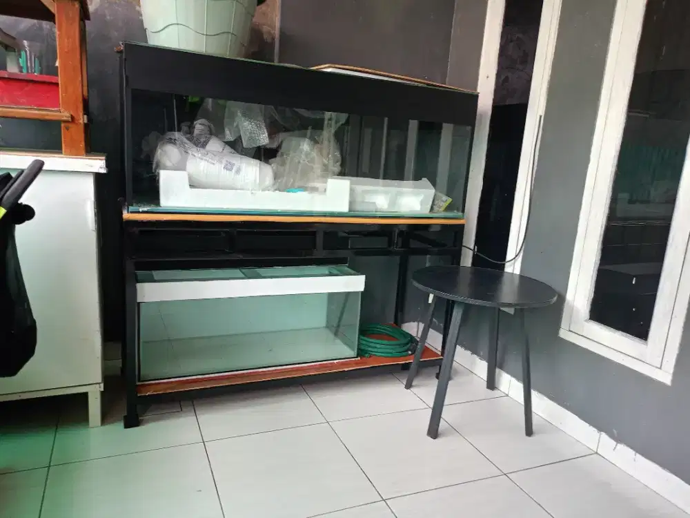 aquarium rak besi