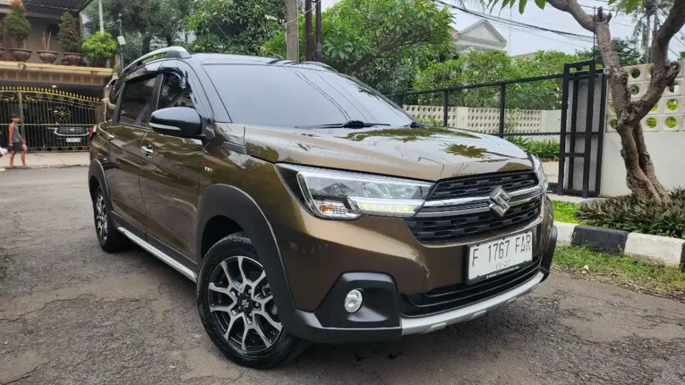 Cash suzuki xl7 alpha at 2022 matic terawat beta mulus ertiga terawat