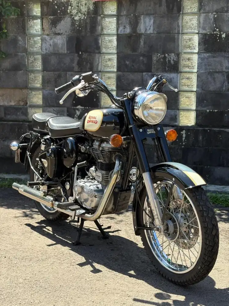 ROYAL ENFIELD CLASSIC 500