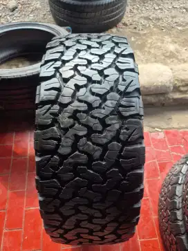 Ban bekas serep Bf Goodrich all terrain T/A KO2 275/55 R20 95%..1pcs