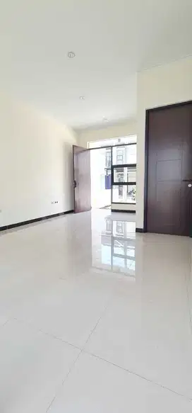 Dijual Rumah Baru Milenial 2 Lantai di Sherwood TKI V