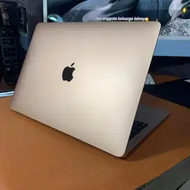 Macbook Air Retina i7/16/1TB 13inch 2020 Gold