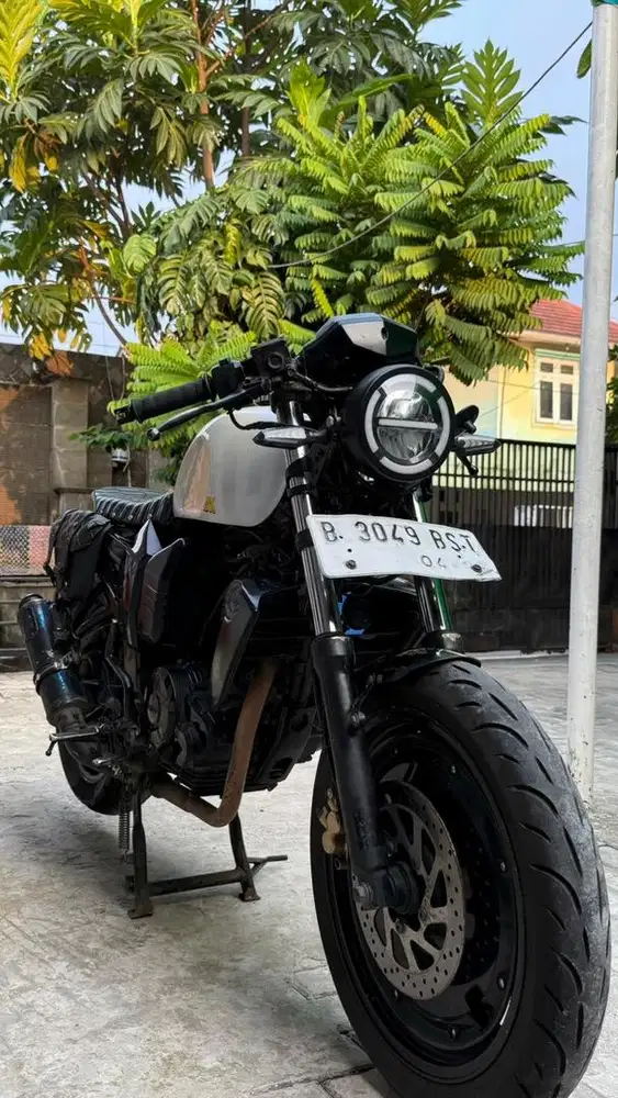 Bratcafer Yamaha Byson