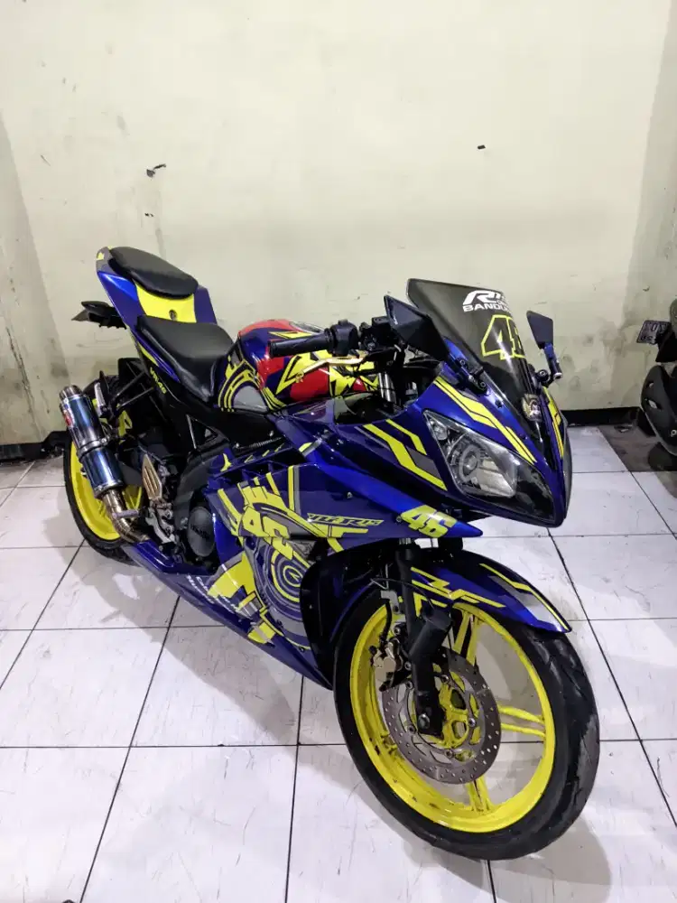 Yamaha R15 modif kelas 2016